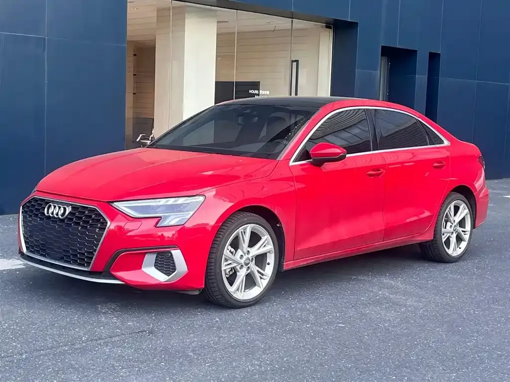 Audi A3 — фото 1