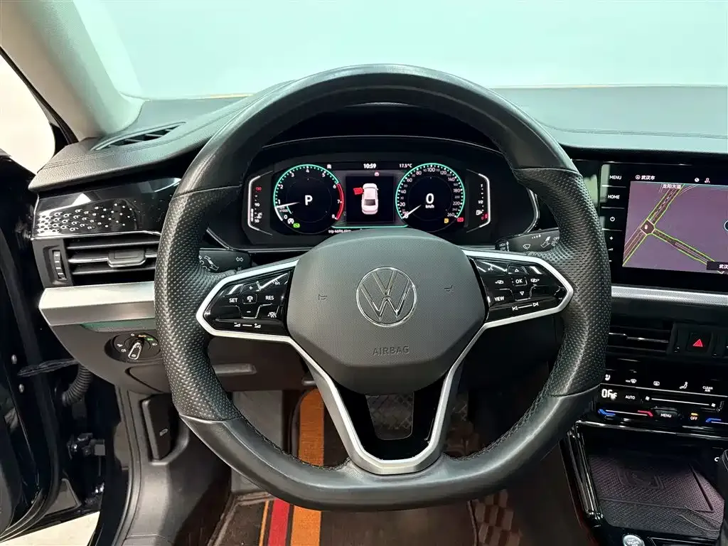 Volkswagen Passat — фото 10