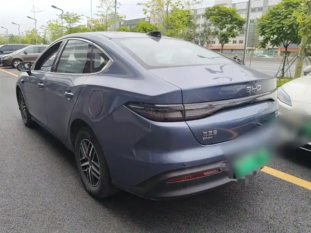 BYD Seal 05 DM-i — фото 10