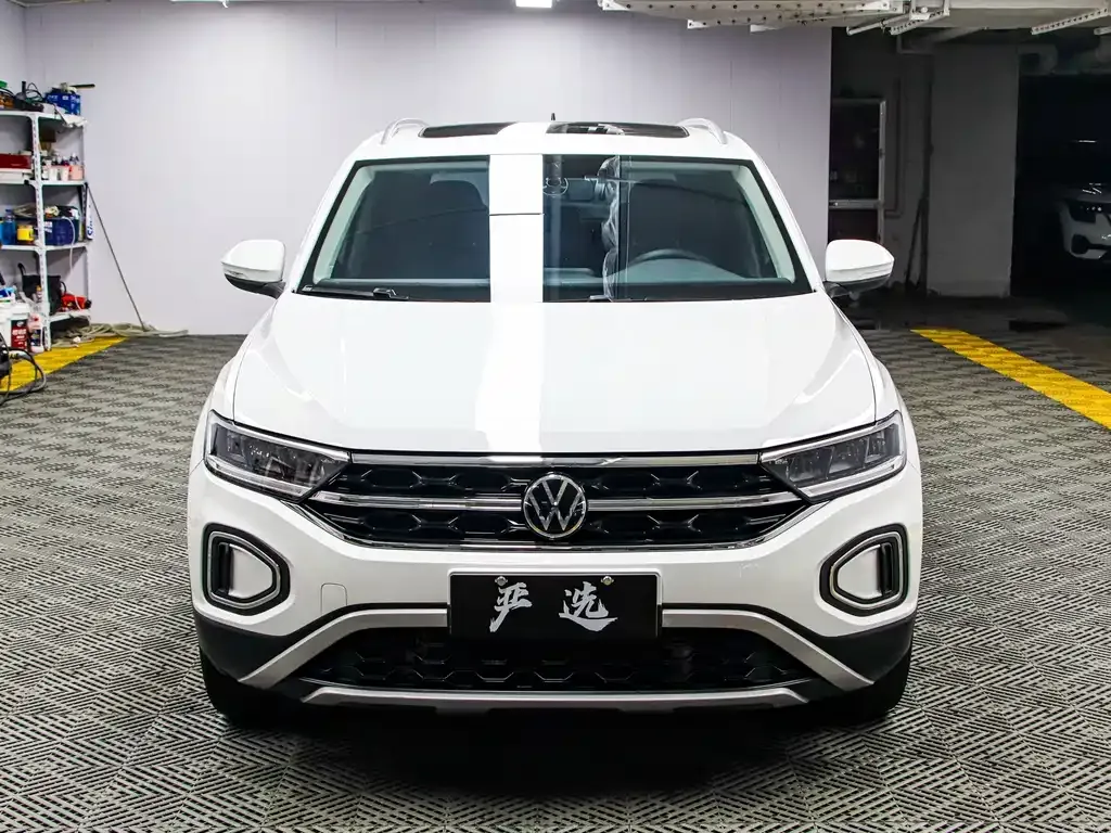 Volkswagen T-Roc — фото 5
