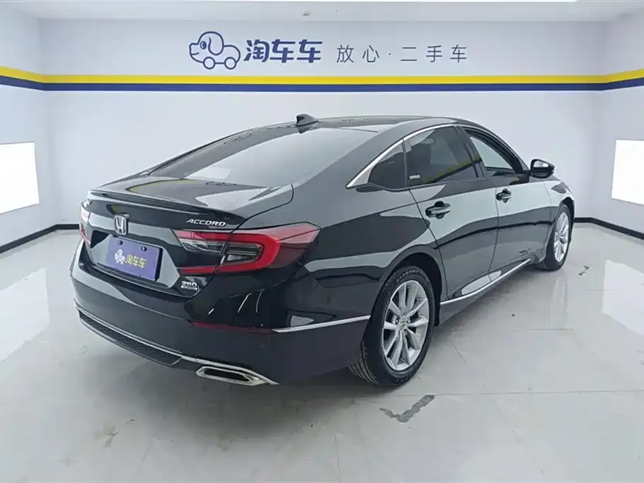 Honda Accord — фото 6