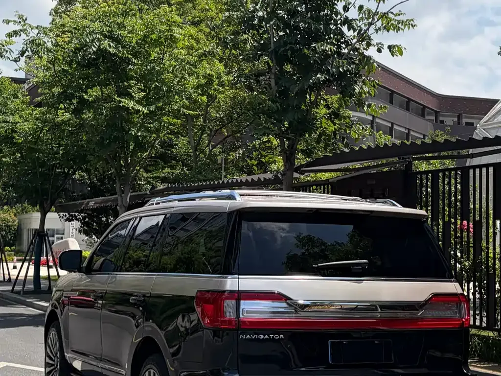 Lincoln Navigator 2021 из CN, фото 9