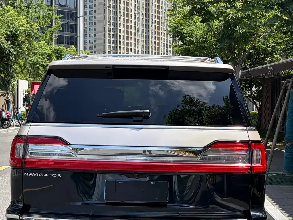 Lincoln Navigator 2021 из CN, фото 3