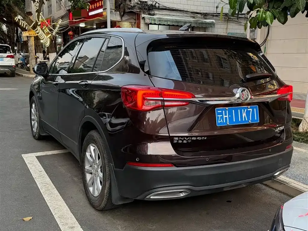 Buick Envision Plus — фото 5