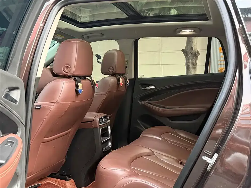 Buick Envision Plus — фото 3