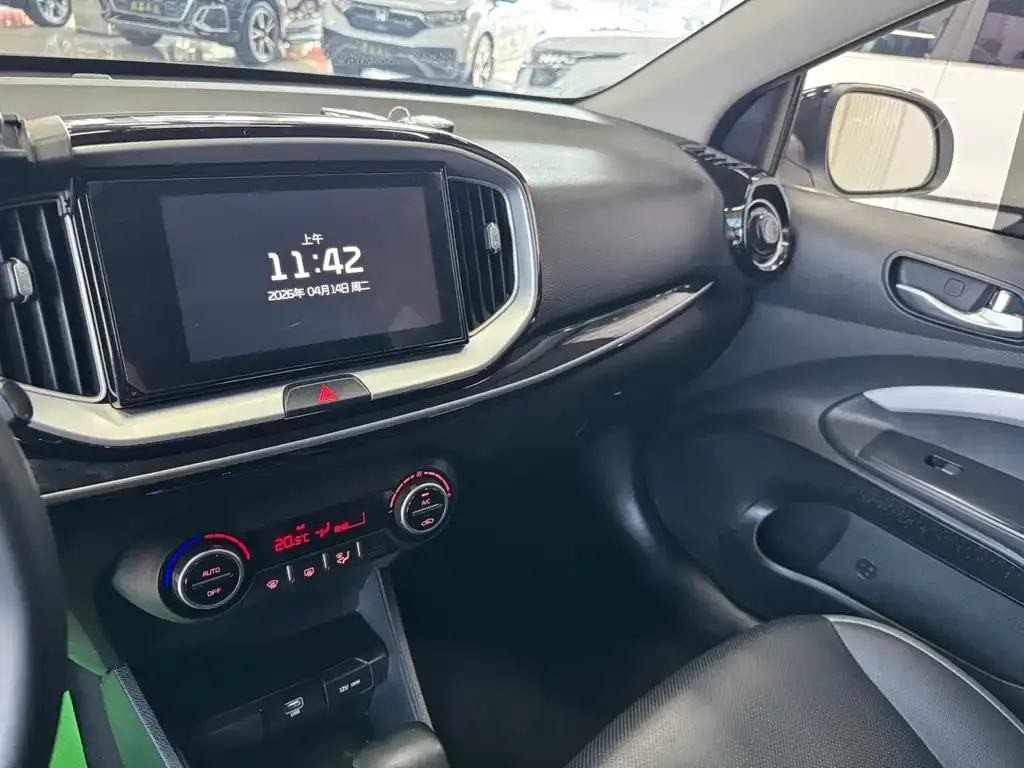 Kia KX1 — фото 3