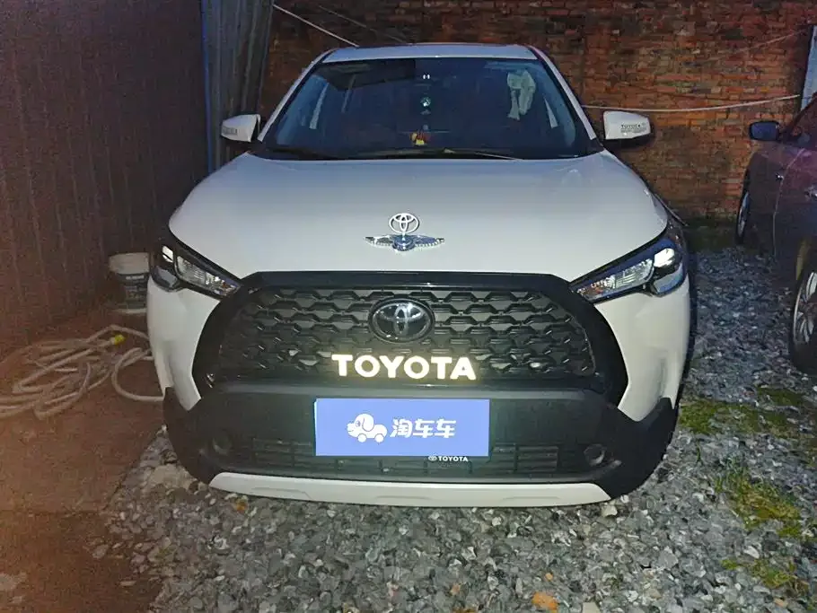 Toyota Corolla Cross 2024 из CN, фото 6