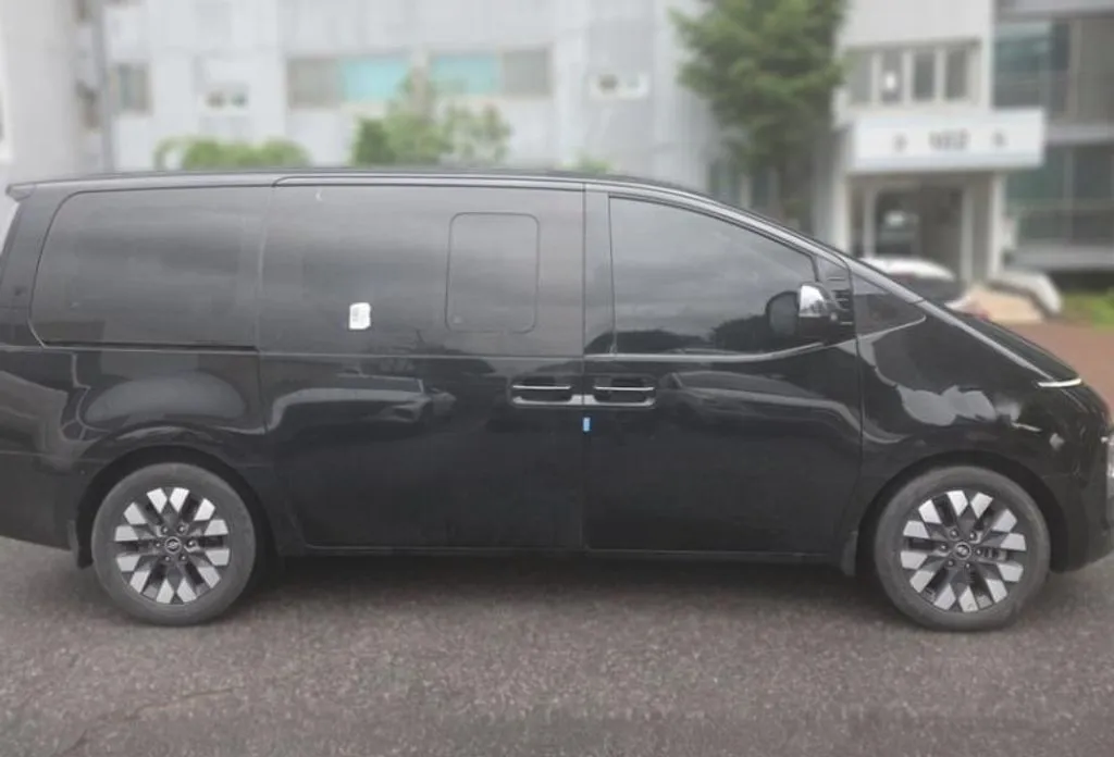 Hyundai Staria — фото 3