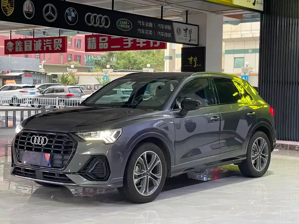 Audi Q3