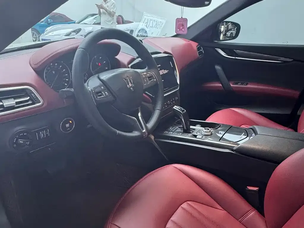 Maserati Ghibli 2021 из CN, фото 10