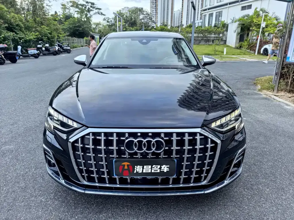 Audi A8 — фото 7