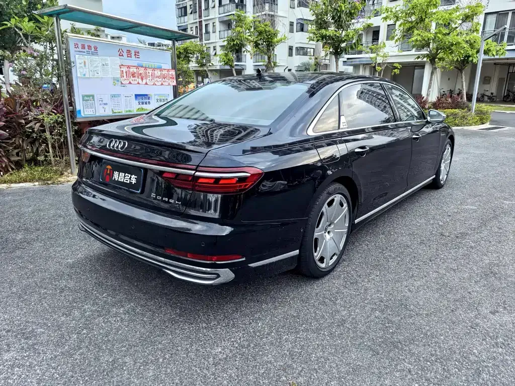 Audi A8 — фото 9