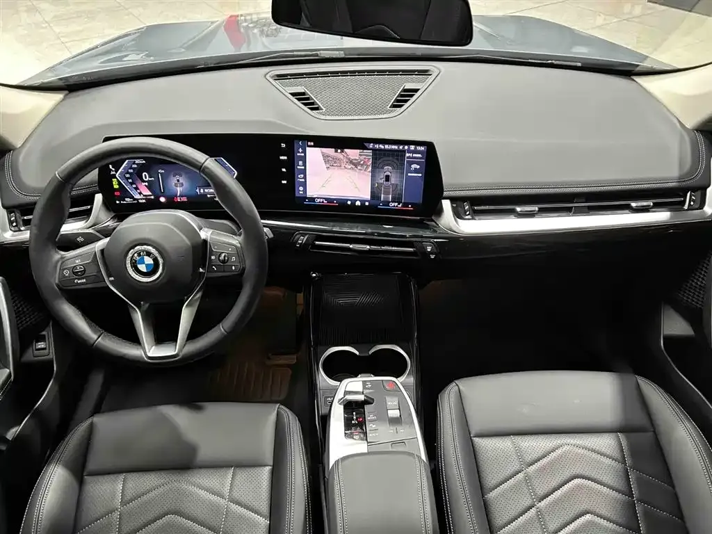BMW X1 — фото 8