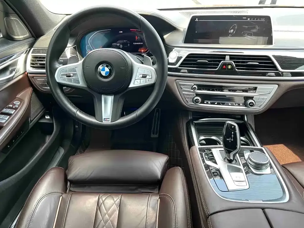 BMW 7 Series 2022 из CN, фото 2
