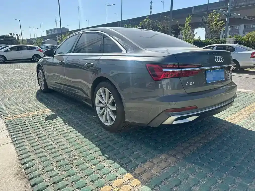 Audi A6L — фото 4