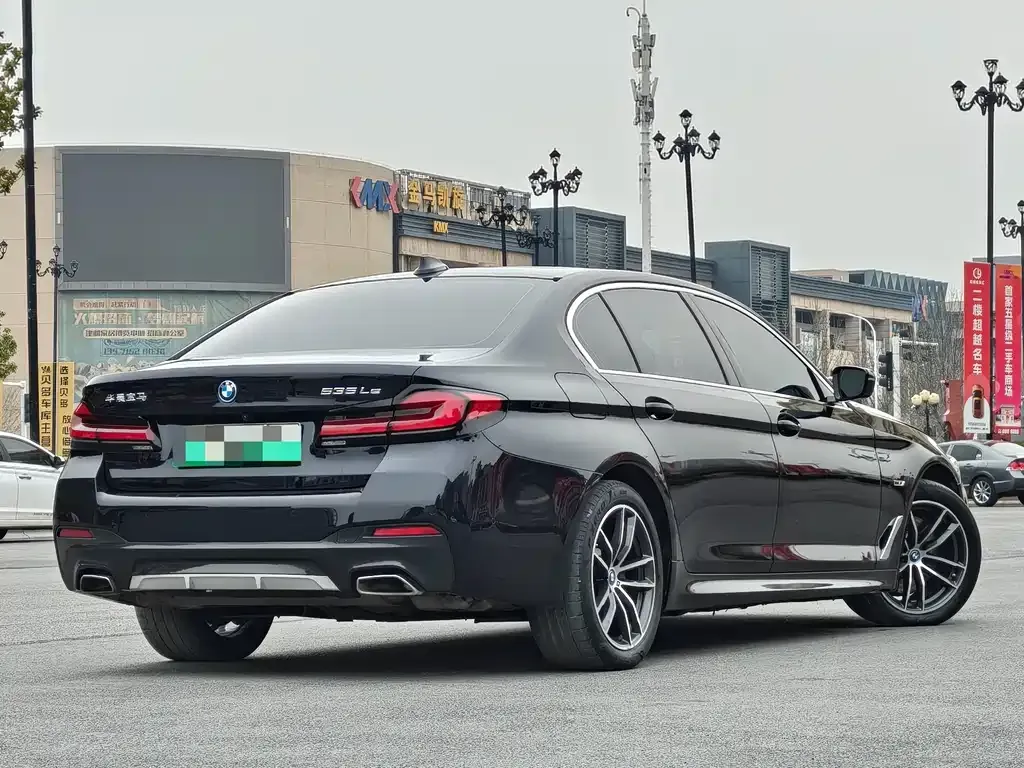 BMW 5 Series New Energy — фото 9
