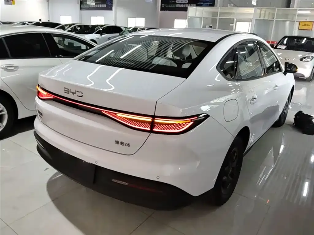 BYD Seal 05 DM-i 2026 из CN, фото 8