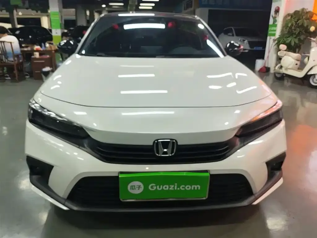Honda Civic 2024 из CN, фото 2