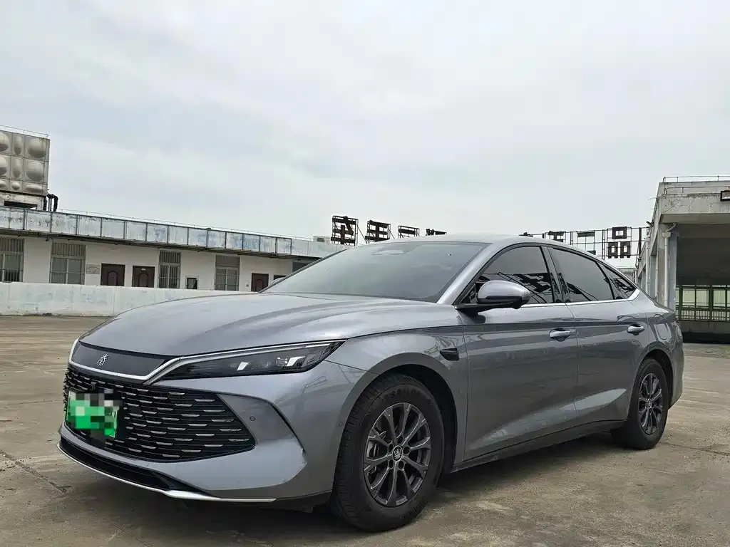 BYD Qin L — фото 1