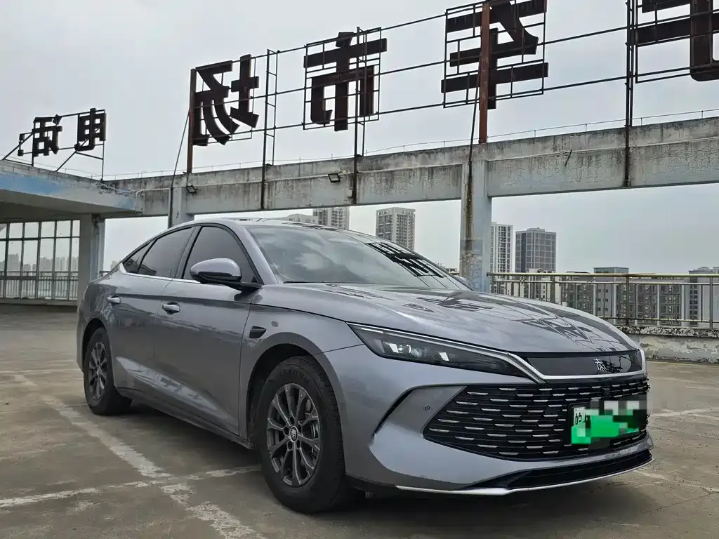 BYD Qin L — фото 9