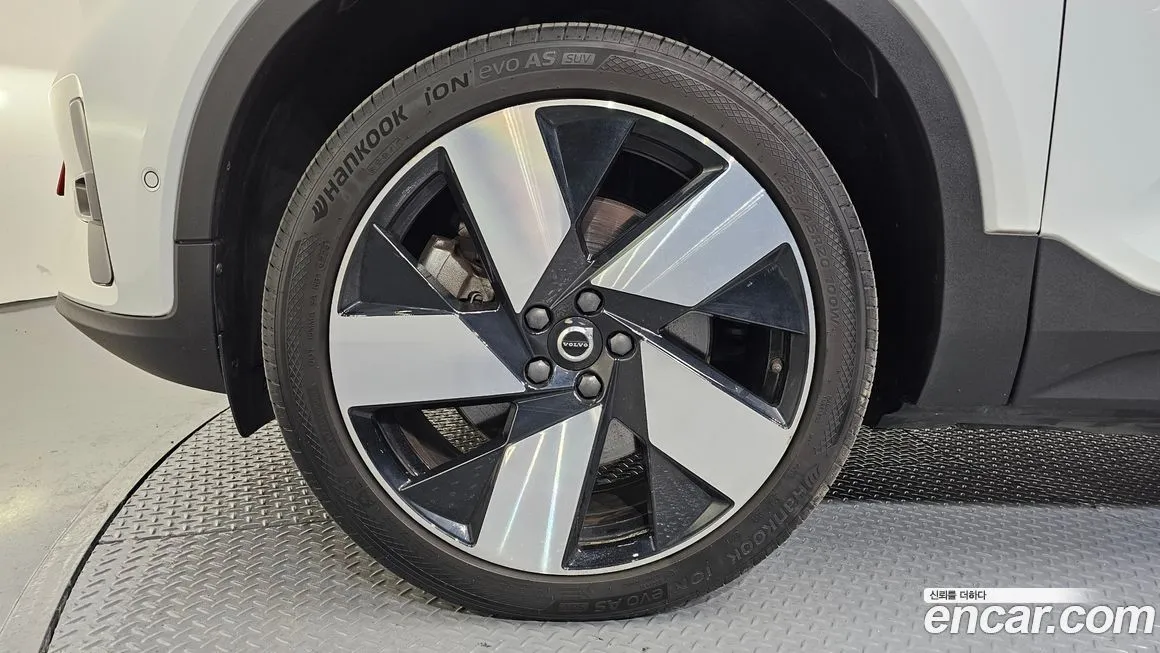Volvo C40 2022 из KR, фото 10