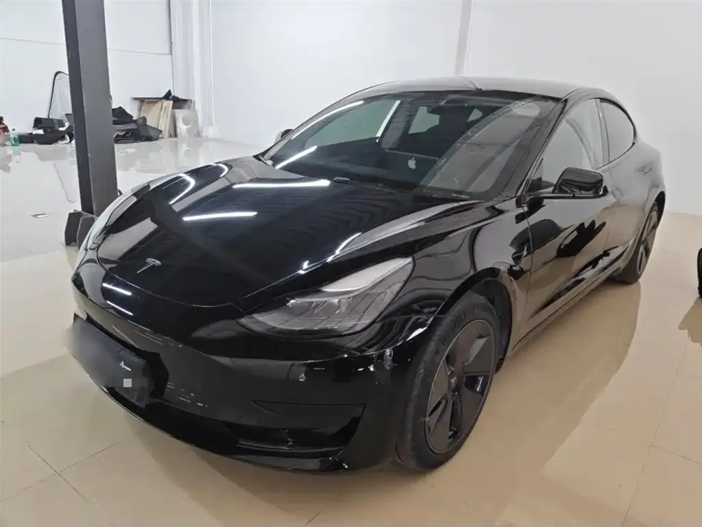 Tesla Model 3 — фото 6