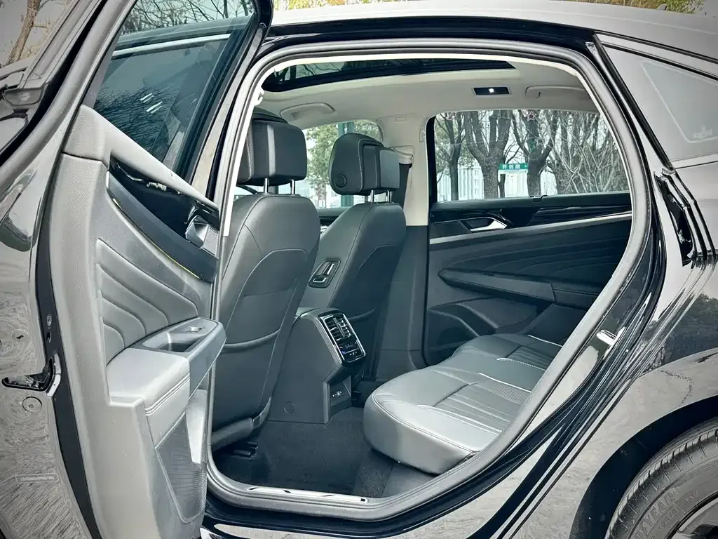Volkswagen Passat — фото 3
