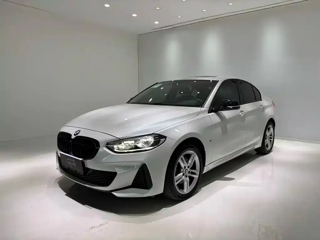 BMW 1 Series — фото 1