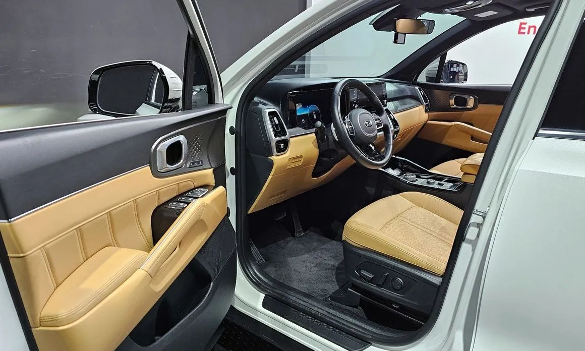 Kia Sorento — фото 9