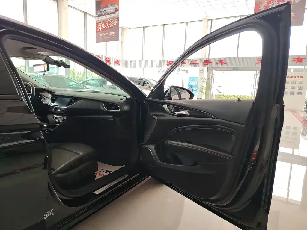 Buick Regal — фото 9