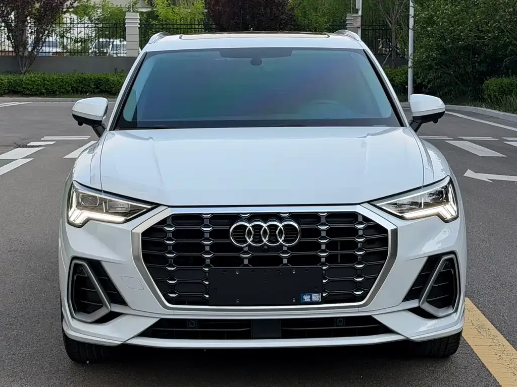 Audi Q3 — фото 8