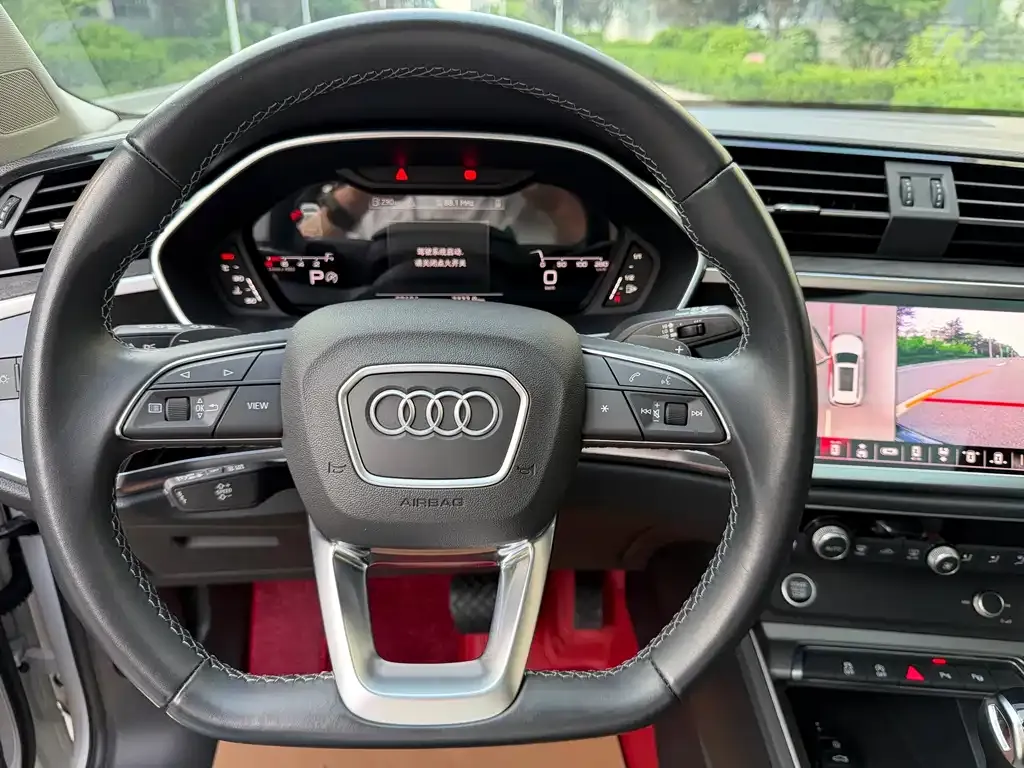 Audi Q3 — фото 4