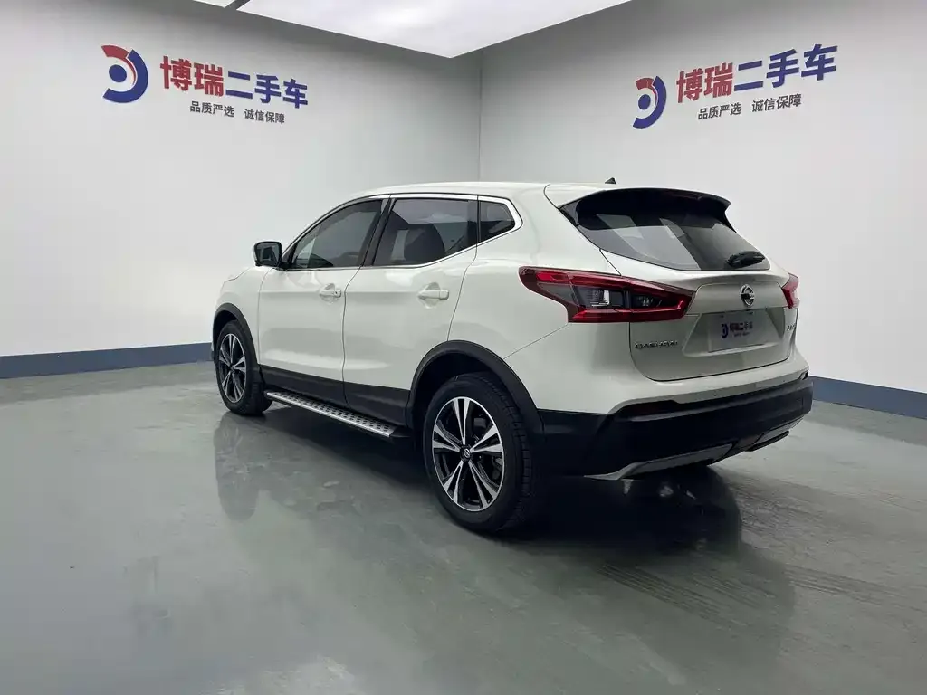 Nissan Qashqai — фото 6