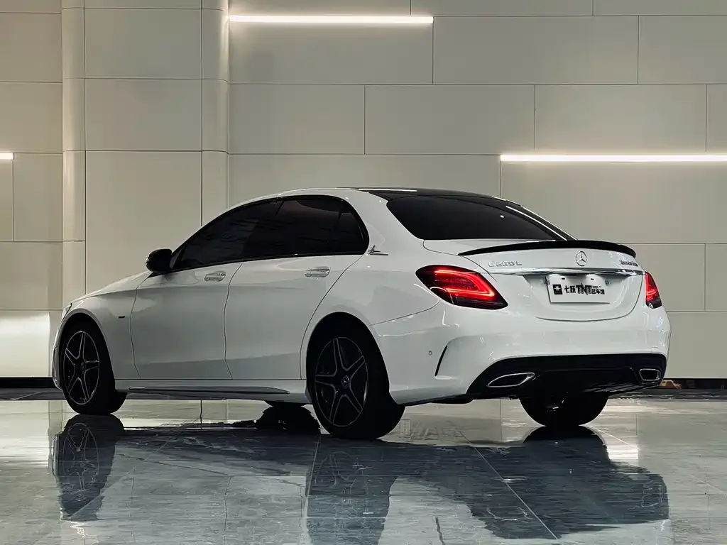 Mercedes-Benz C-Class — фото 7