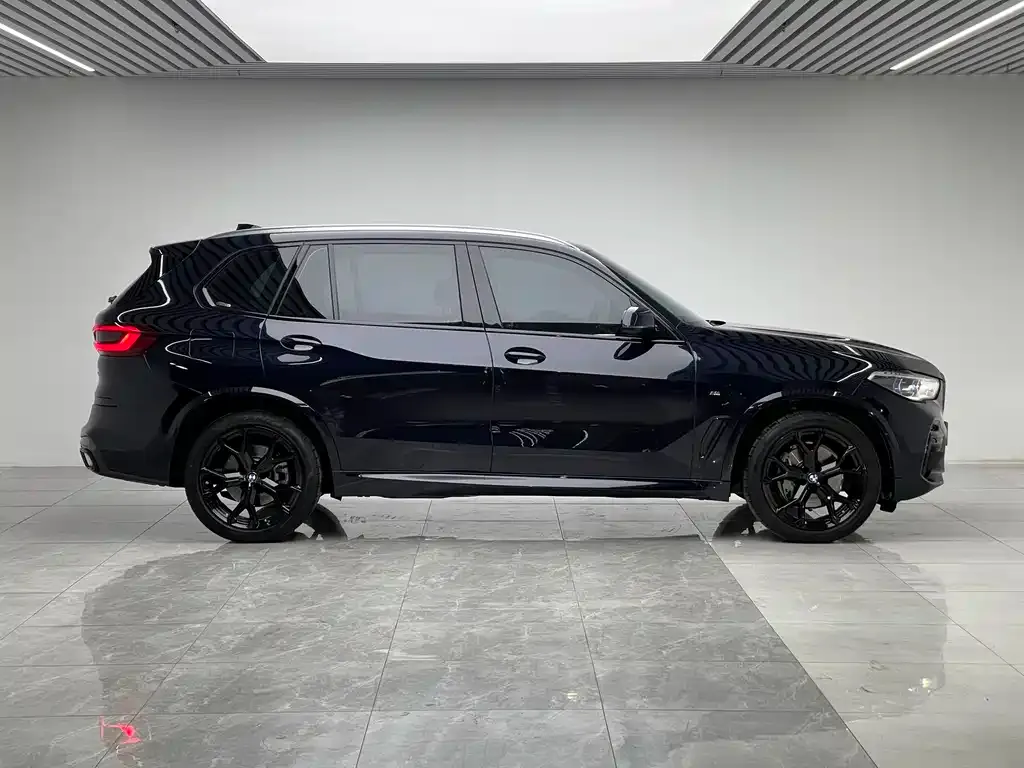 BMW X5 — фото 10