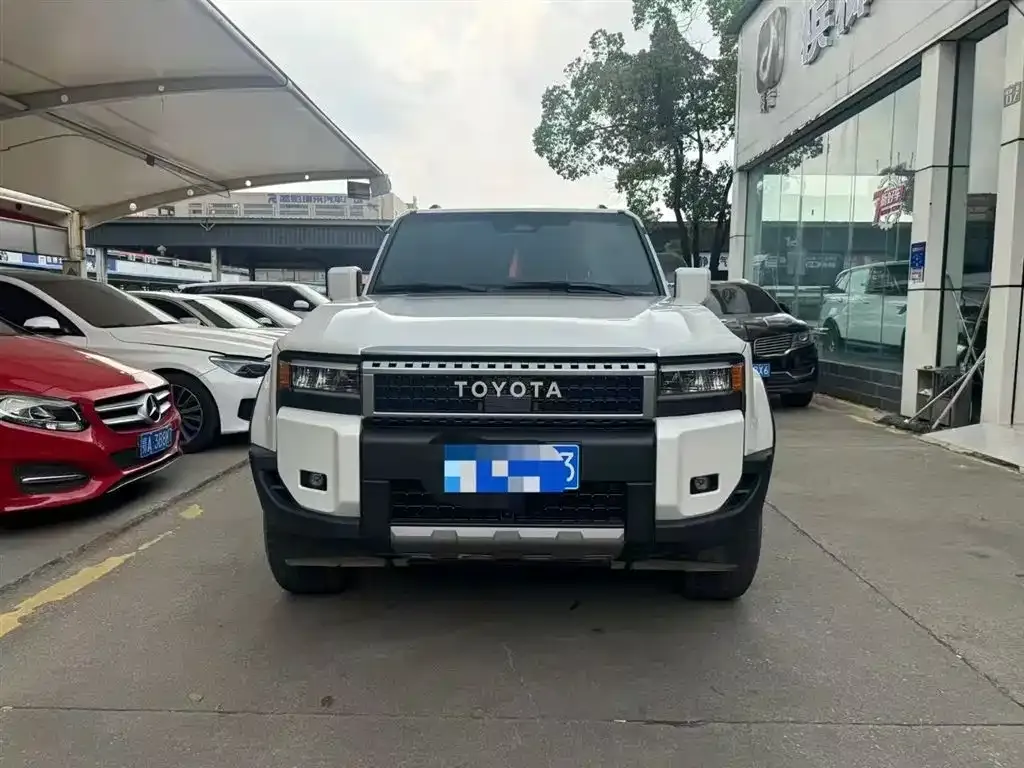 Toyota Prado 2024 из CN, фото 10