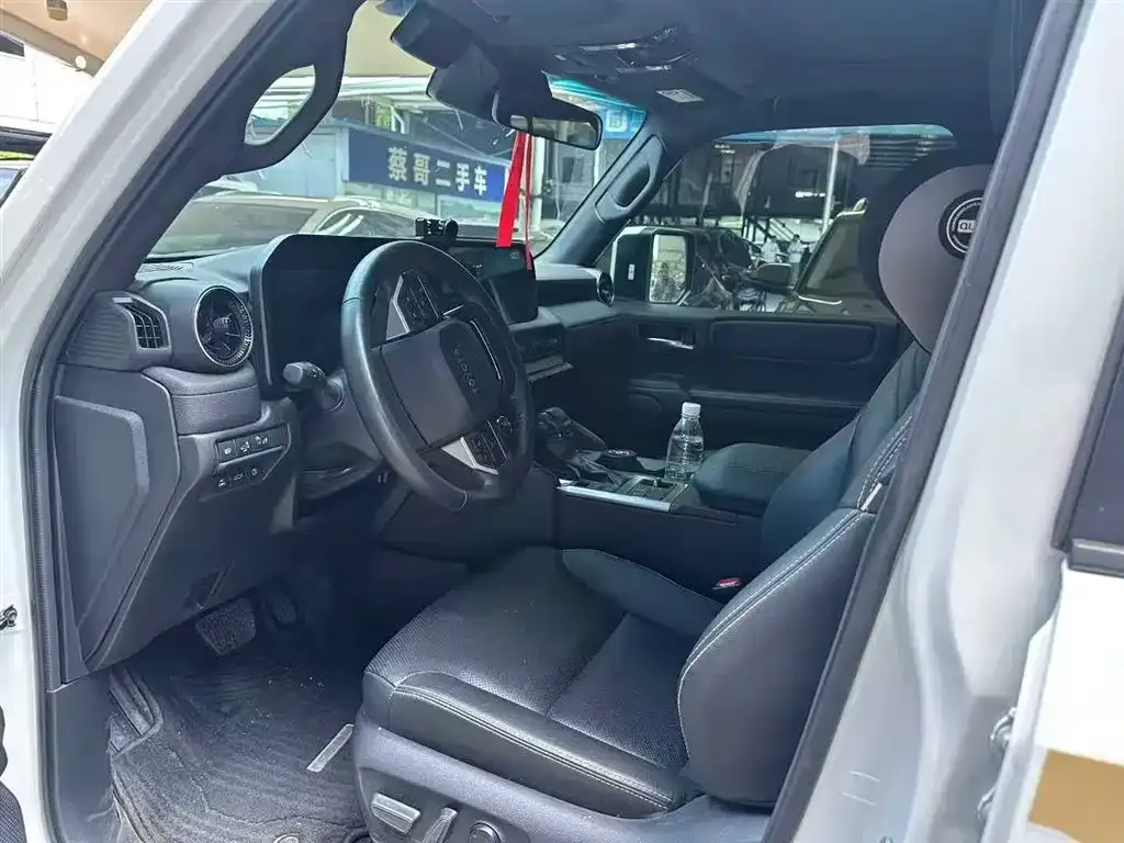 Toyota Prado 2024 из CN, фото 7