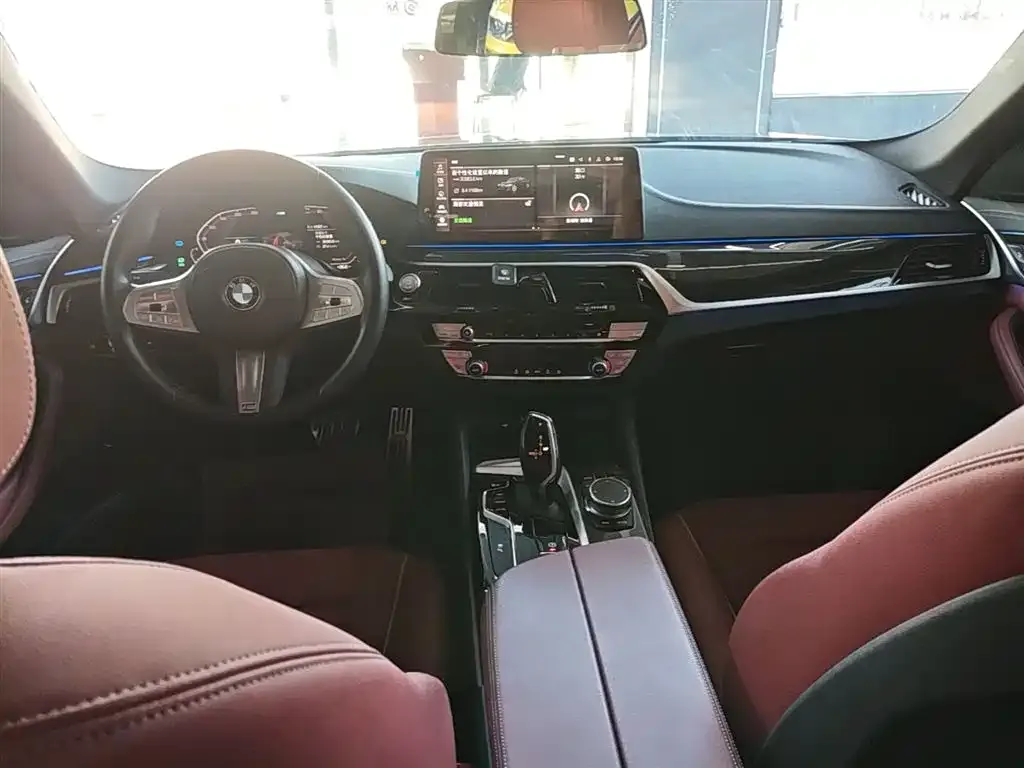 BMW 5 Series — фото 2