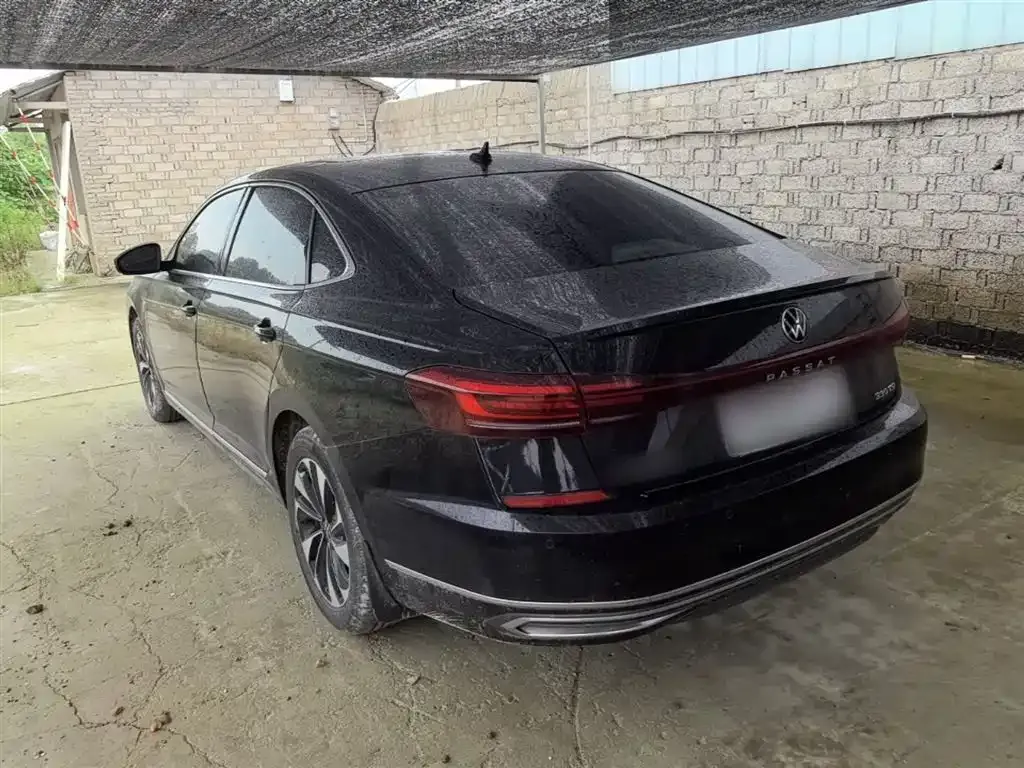 Volkswagen Passat — фото 9