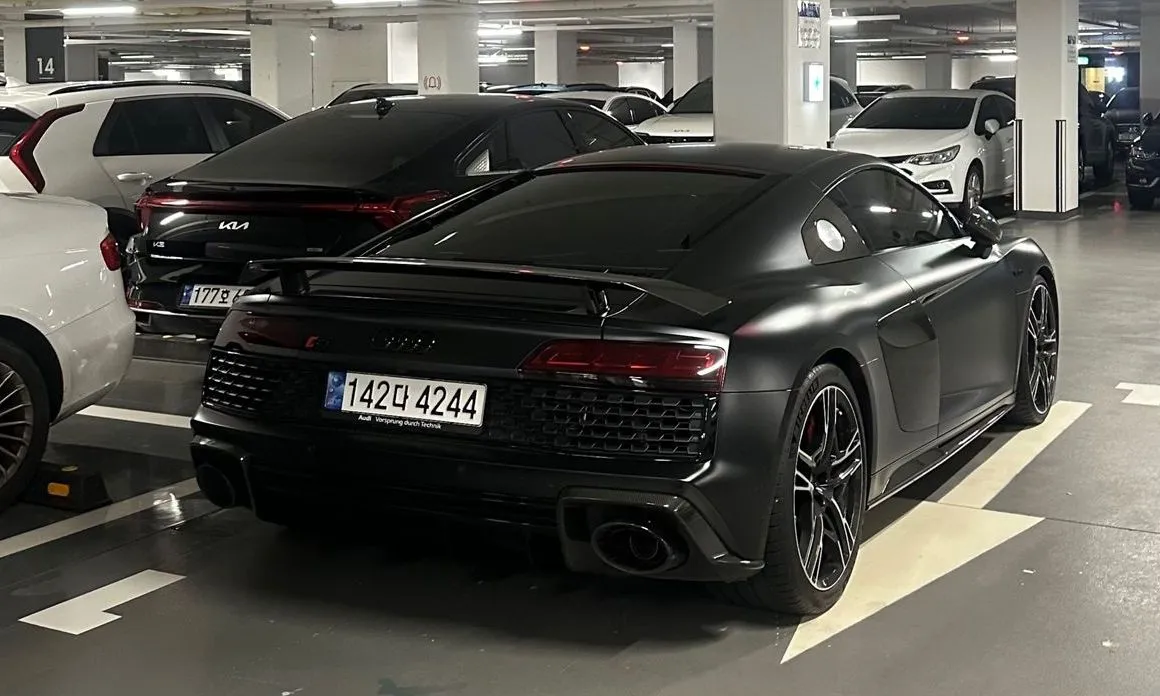 Audi R8 2021 из KR, фото 8