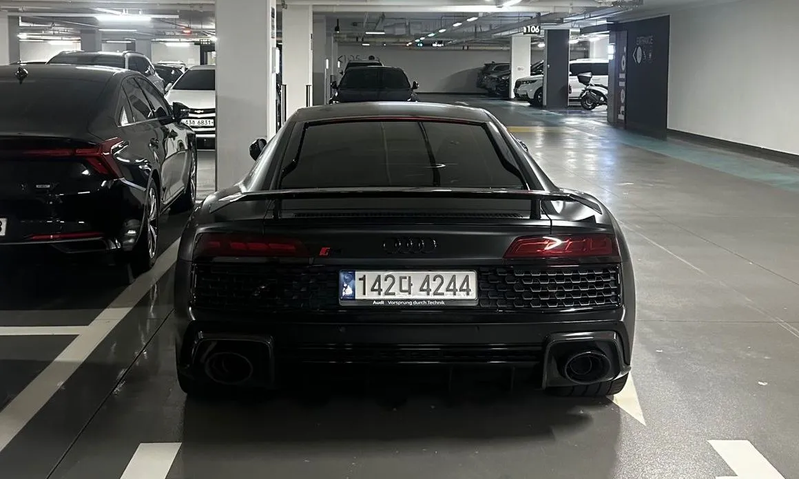 Audi R8 2021 из KR, фото 9