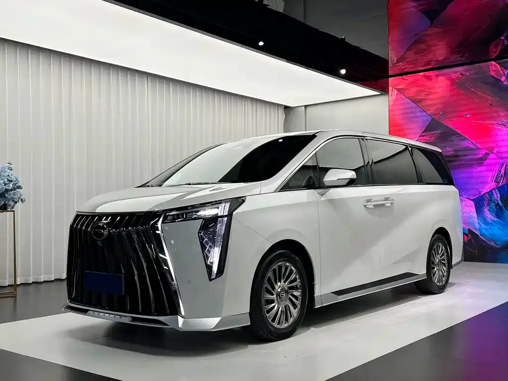 GAC Motor Trumpchi M8 — фото 1