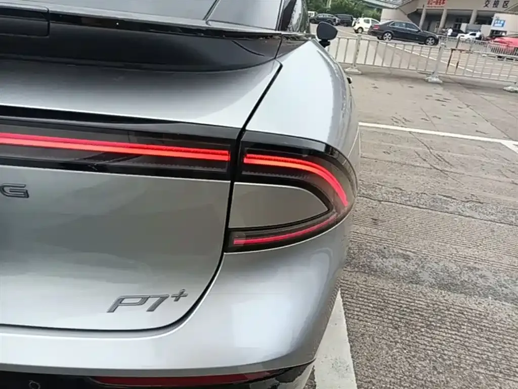 XPeng P7+ — фото 10