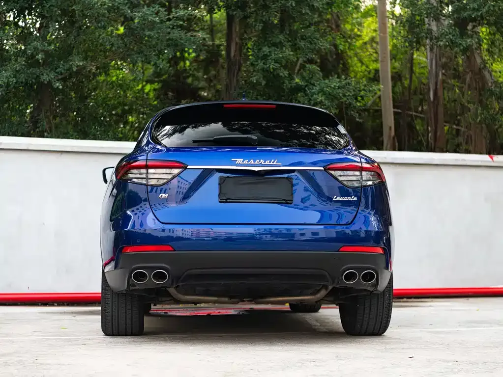 Maserati Levante — фото 3