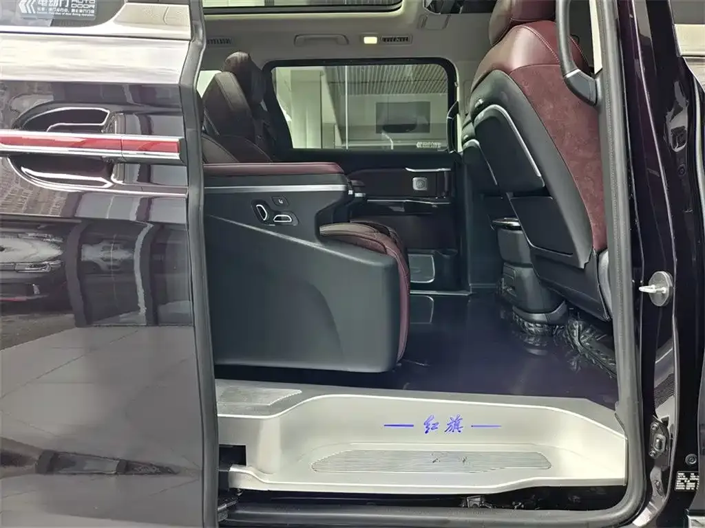 Hongqi HQ9 2023 из CN, фото 7