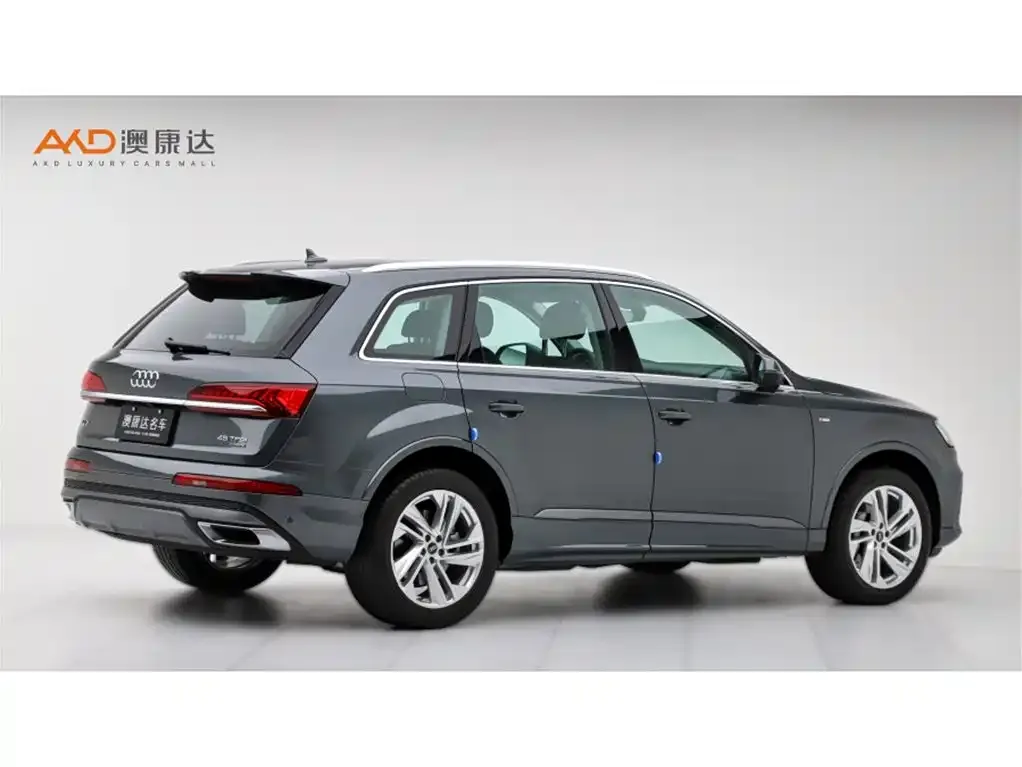 Audi Q7 2021 из CN, фото 10