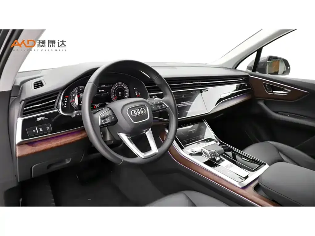 Audi Q7 2021 из CN, фото 9