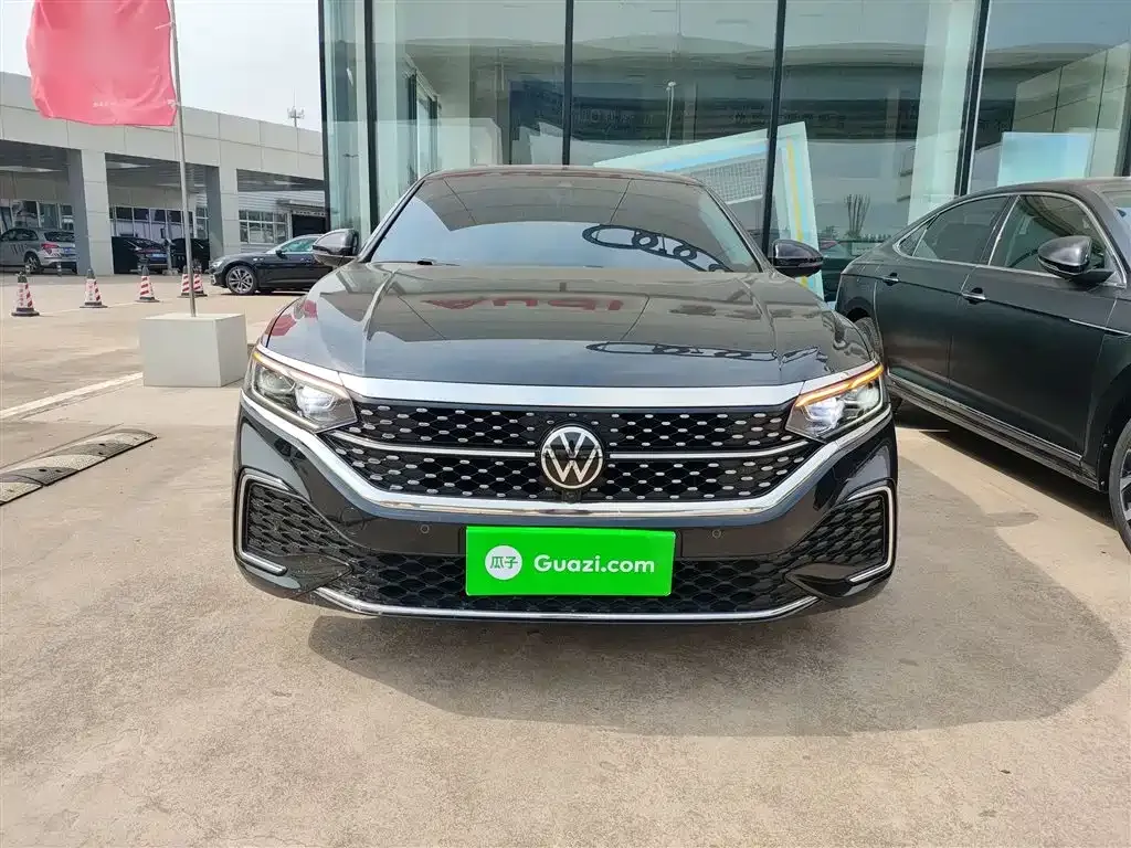 Volkswagen Passat — фото 7