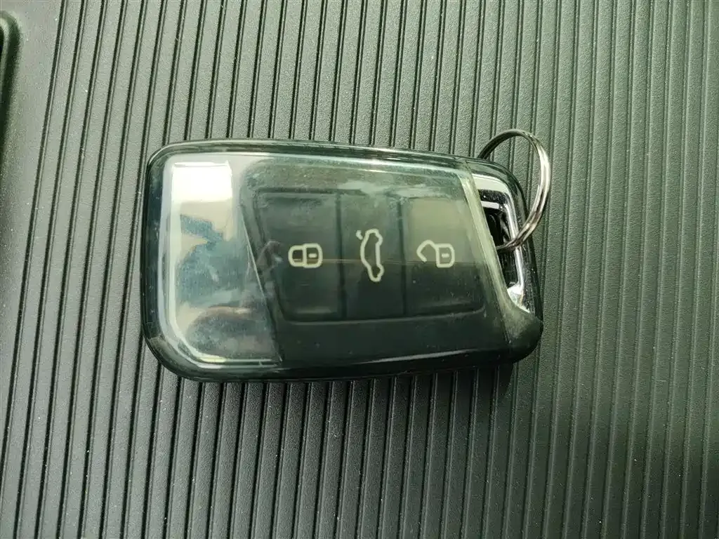 Volkswagen Passat — фото 9