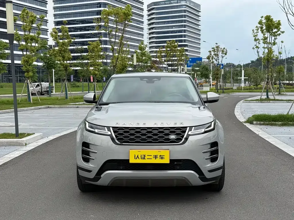 Land Rover Evoque — фото 1